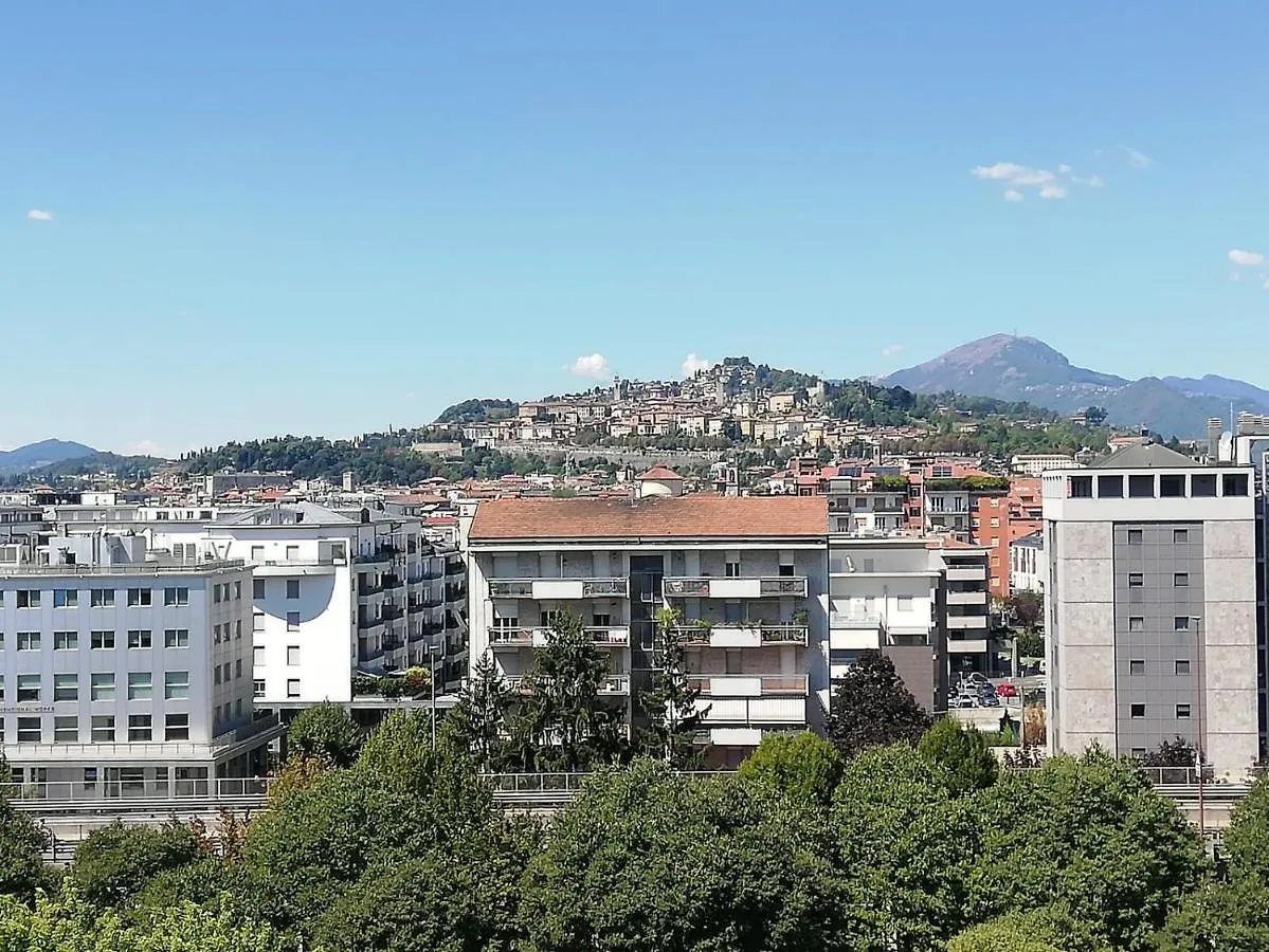 Willa La Tua Mansarda A Bergamo