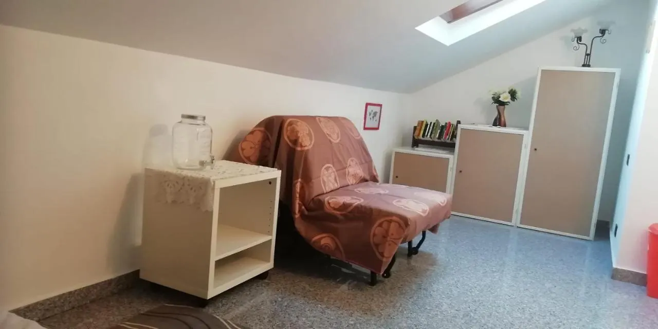 Dom wakacyjny Willa La Tua Mansarda A Bergamo Włochy